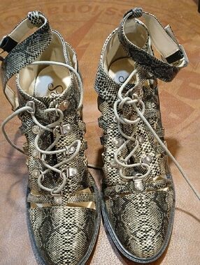 So Me Metallic Snake-Print Lace-Up Ankle Boots in Gold and Black
